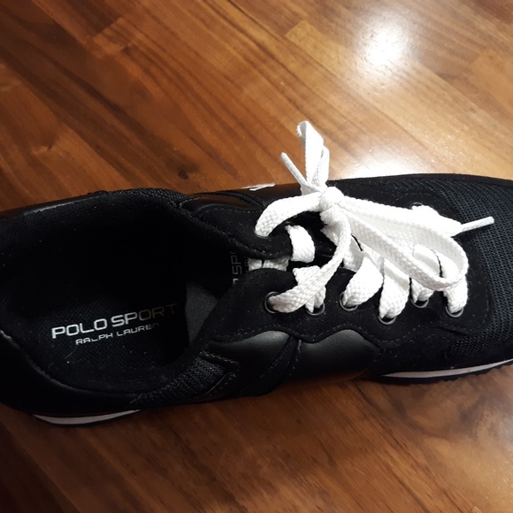 Designer Sneaker - Picture 3 of 3